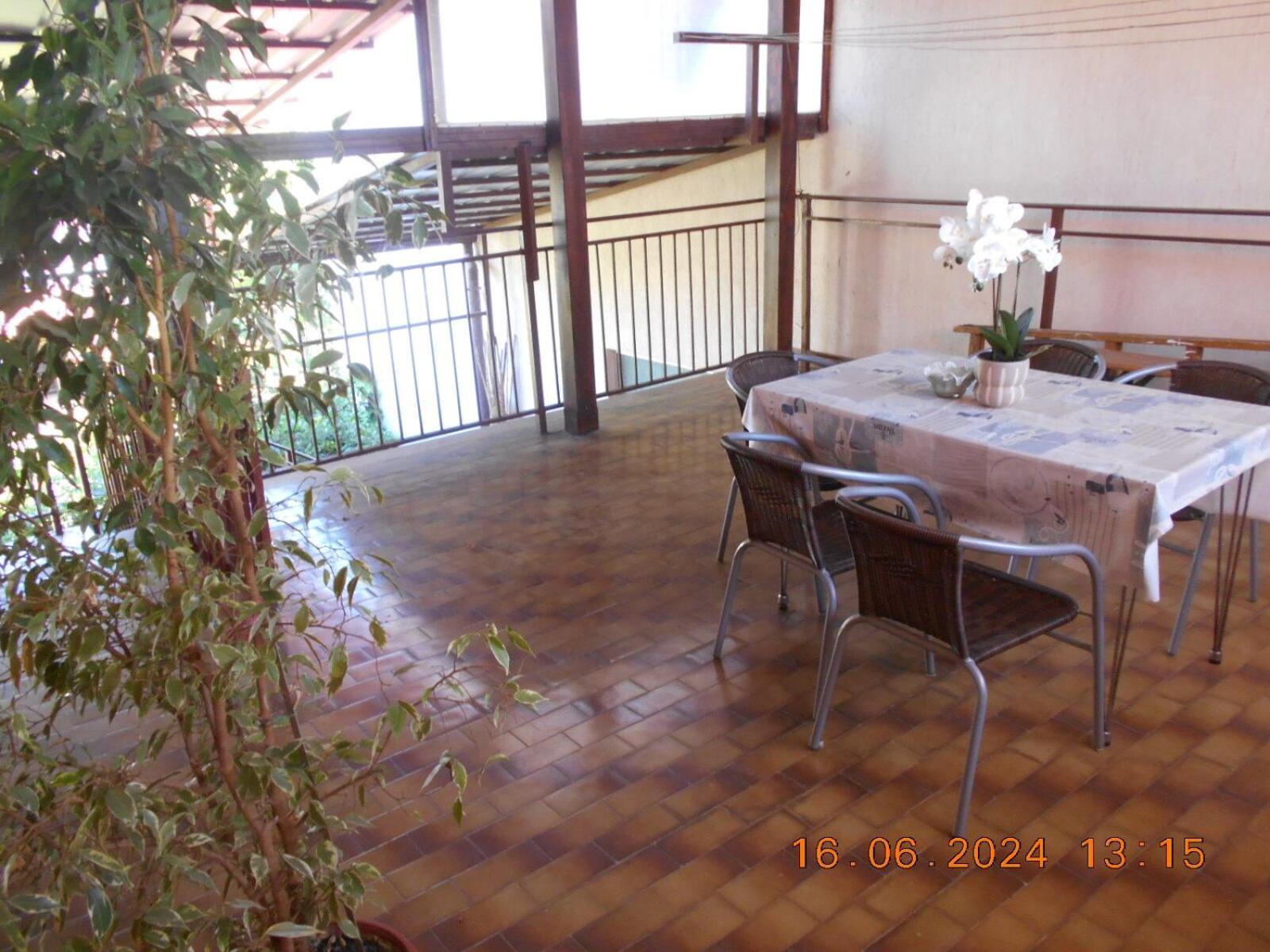 Sunset Lina Apartman